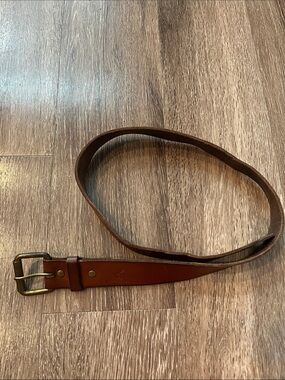 American Eagle Outfitters Classic Brown Leather Men's Belt